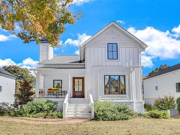 205 Flesner Ct, Clarkesville, GA 30523