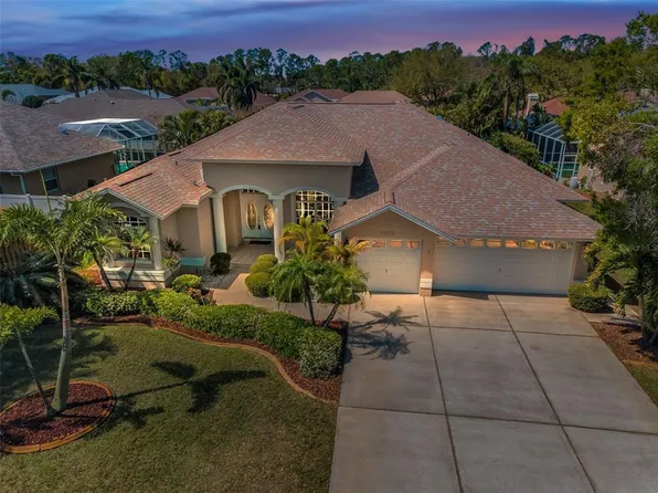 10653 Park Place Dr, Seminole, FL 33778