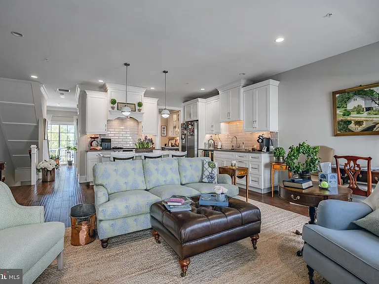 23 Central Ave — Photo 15
