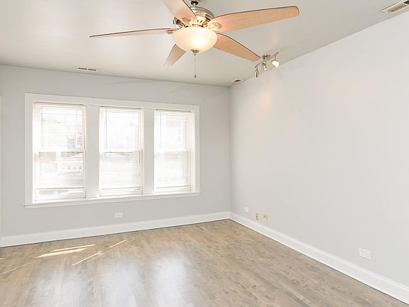 2nd image of 1540 N Ashland Ave APT 1F