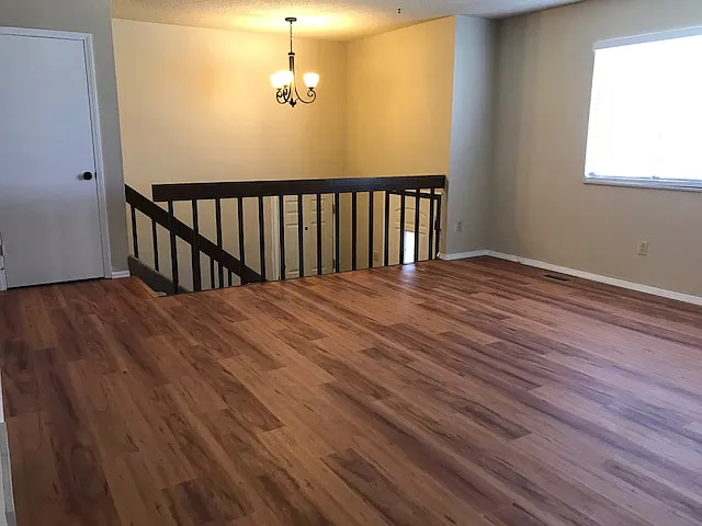 1854 Chapel Hills Dr — Photo 10