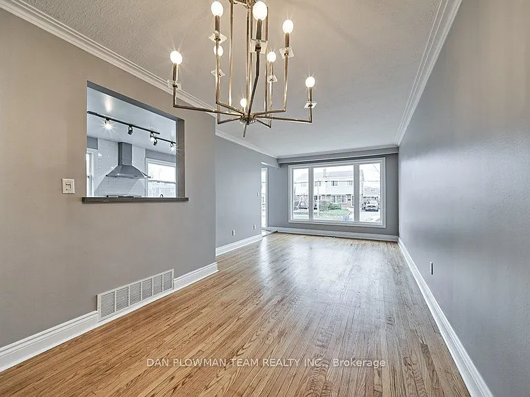 181 Waverly St S #UPPER — Photo 9
