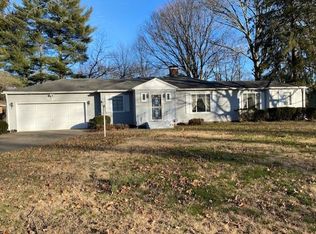 632 Oak Dr, Terre Haute, IN 47803