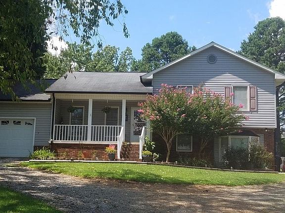 2nd image of 192 Graymille St