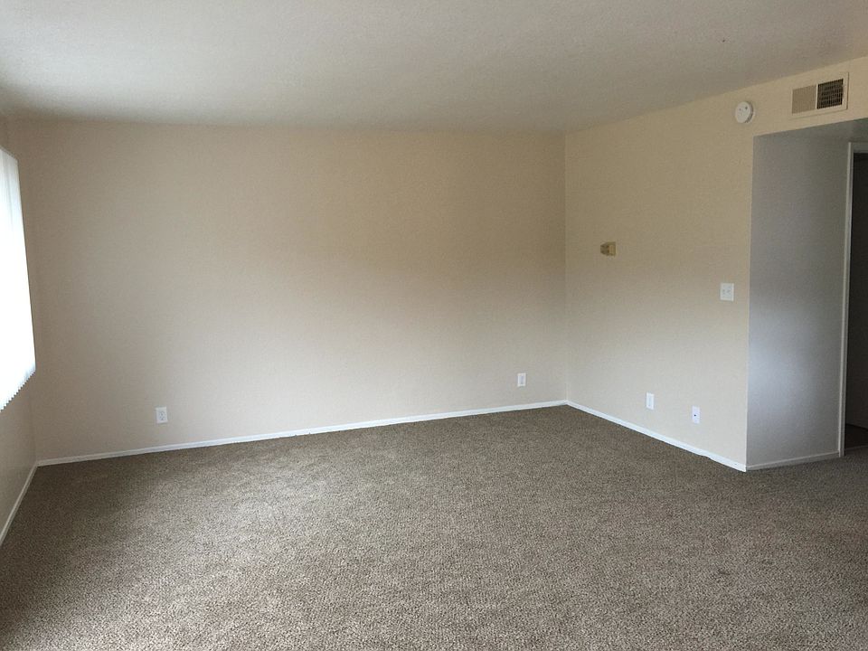 2nd image of 3042 Owen Ave APT 1