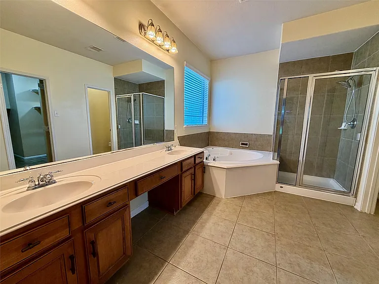 25206 Auburn Terrace Dr — Photo 18