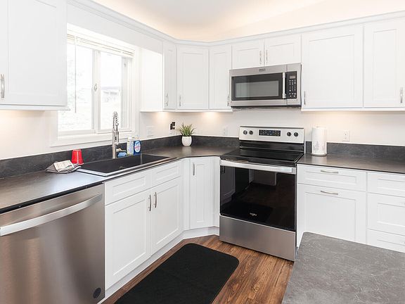4th image of 416 East Topaz Avenue