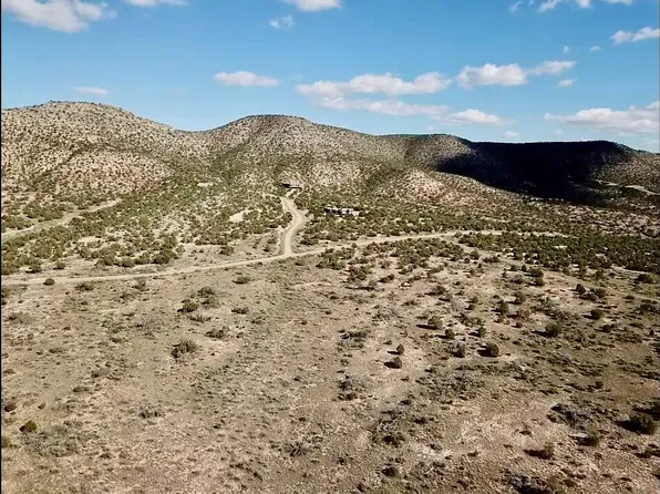 9 Caje Trl, Mountainair, NM 87036
