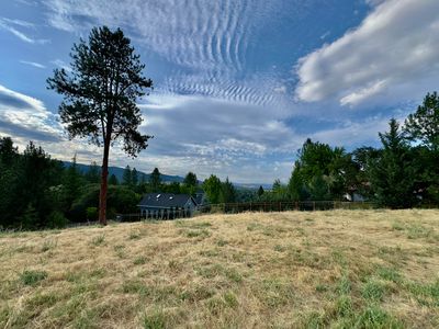 825 Royal Ln, Jacksonville, OR, 97530