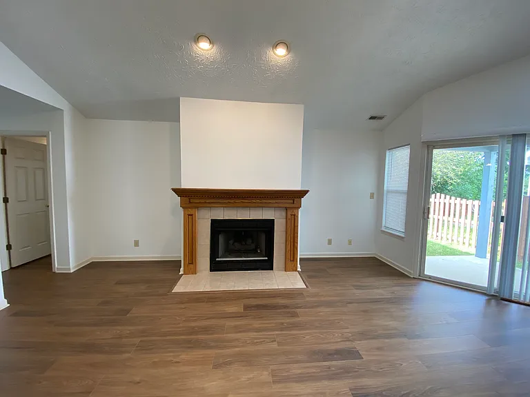 2217 Sandpiper Ct S — Photo 3