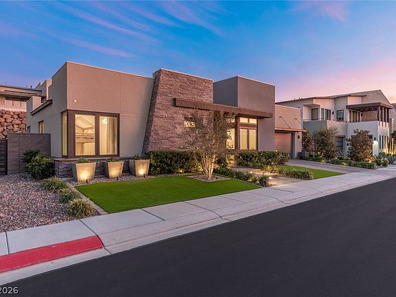 2nd image of 2195 Overlook Canyon Ln
