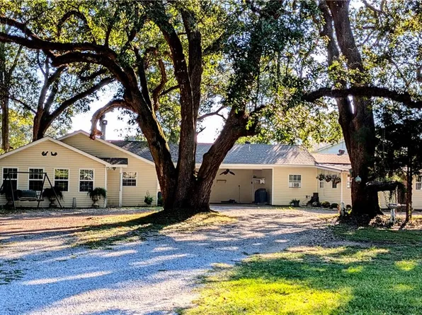 58444 Choctaw Dr, Slidell, LA 70461