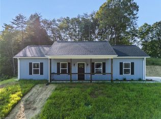 142 Crossfield Ct, Lexington, NC 27295