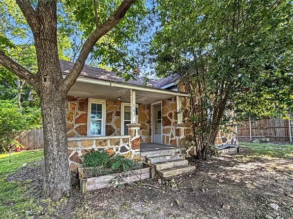 301 Goingsnake St, Tahlequah, OK 74464