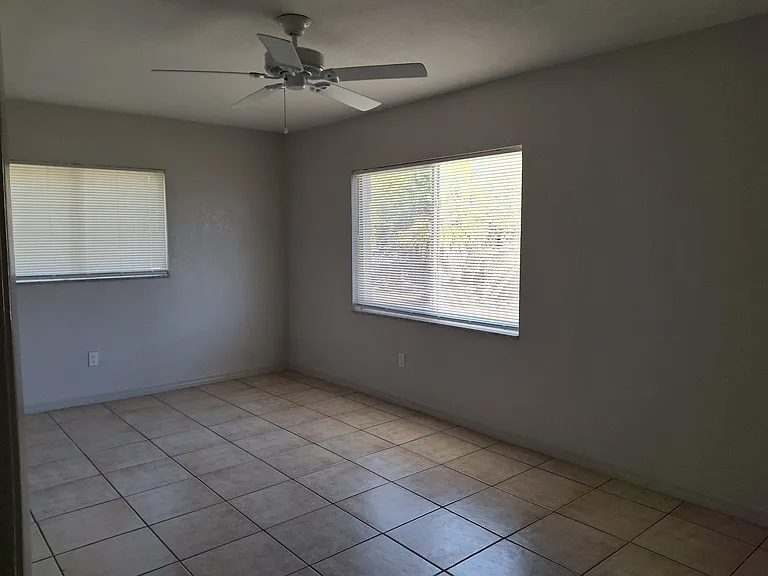 1460 E Bay Dr #7 — Photo 13