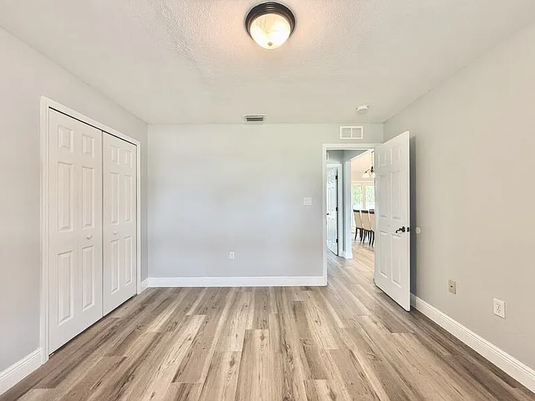 22148 Lockport Ave — Photo 39