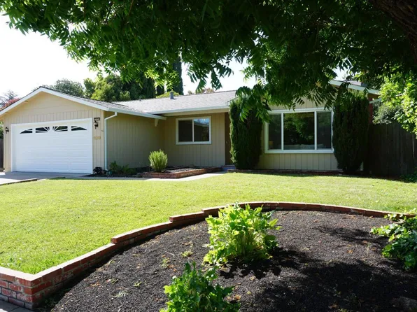 4646 Klamath Ct, Pleasanton, CA 94566