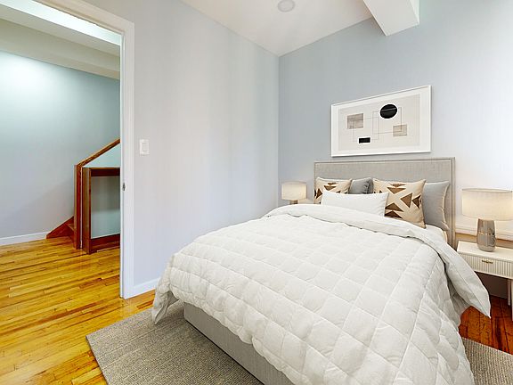 5th image of 105 E 37th St #5A