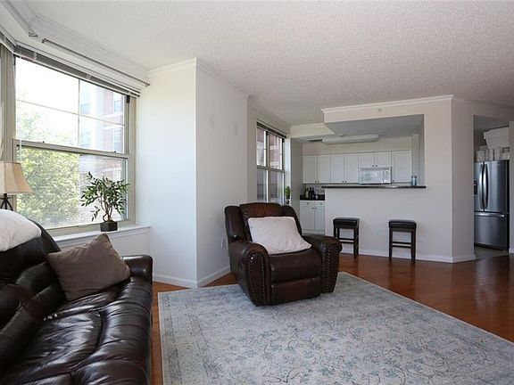 4th image of 300 Mamaroneck Ave APT 432
