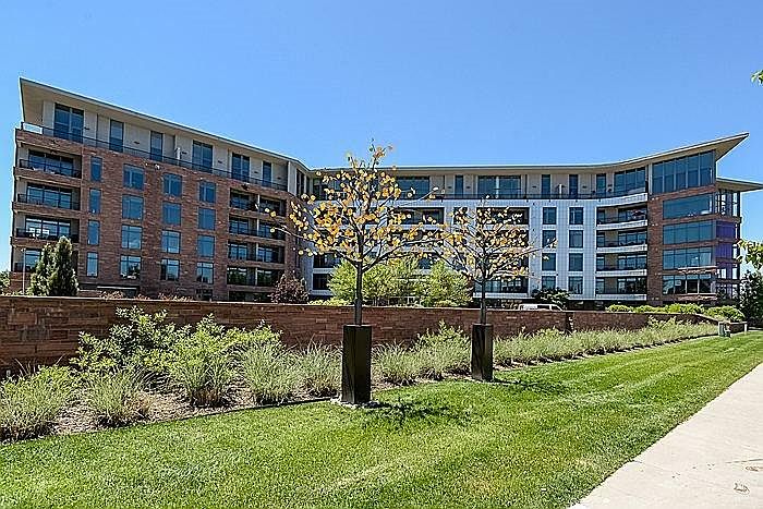 1st image of 333 S. Monroe Street #207