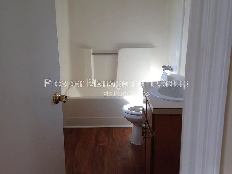 64.5 Columbus St #B — Photo 15