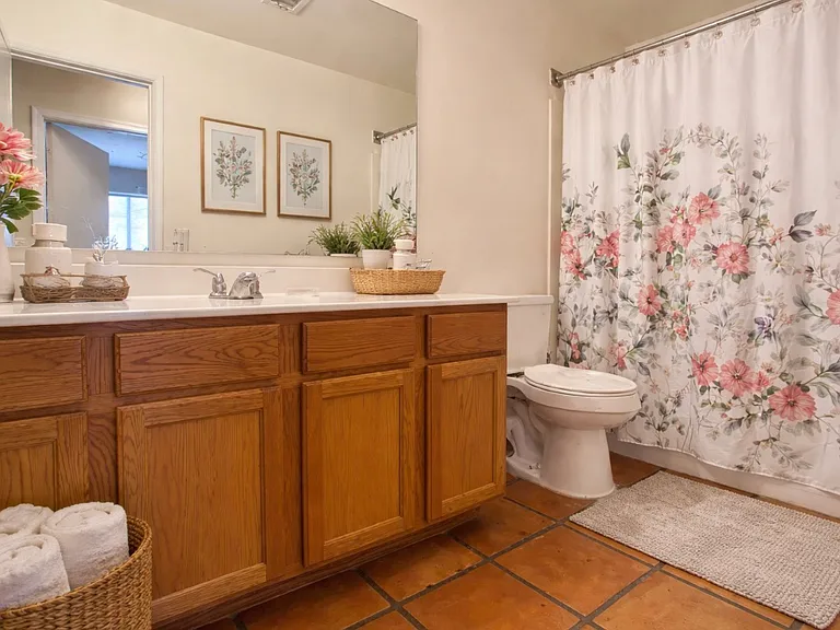 7825 W San Miguel Ave — Photo 11