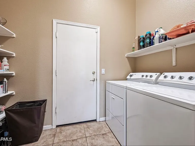 10261 W Pasadena Ave — Photo 11