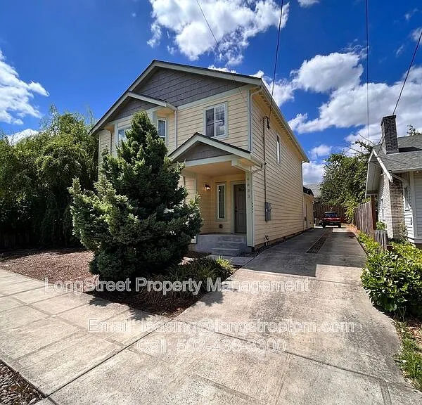 4833 NE 18th Ave — Photo 1