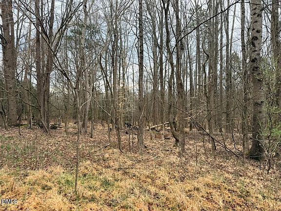 2nd image of 1518 Dean Rd