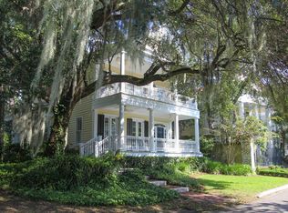 40 Eastlake Rd, Mount Pleasant, SC 29464