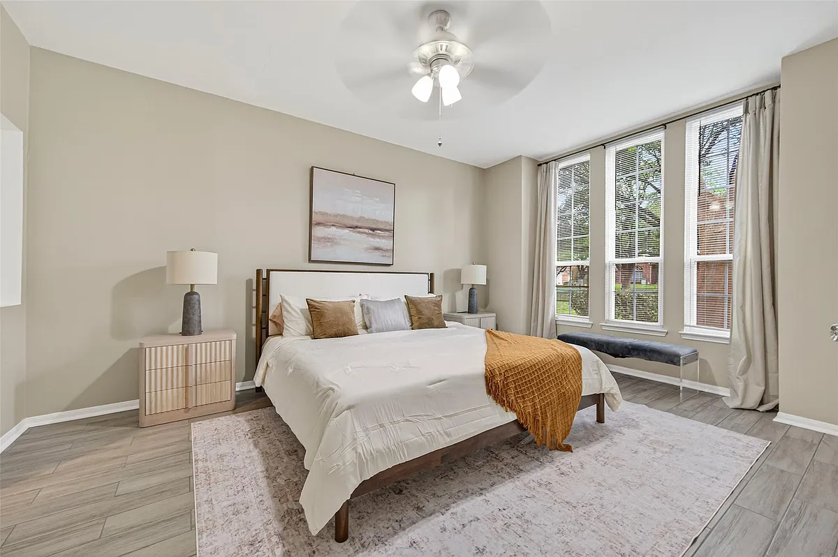 Building Photo - 6635 Queensclub Dr
