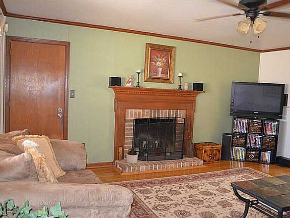 4th image of 303 Mastin Ave