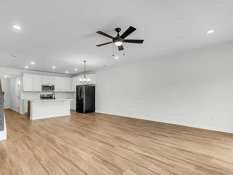 443 Duskywing Dr — Photo 7
