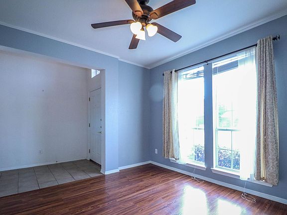 3rd image of 1426 Stone Canyon Way