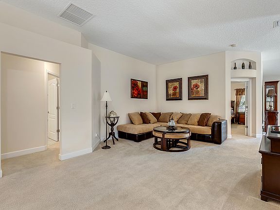 5th image of 128 Linda Lake Ln