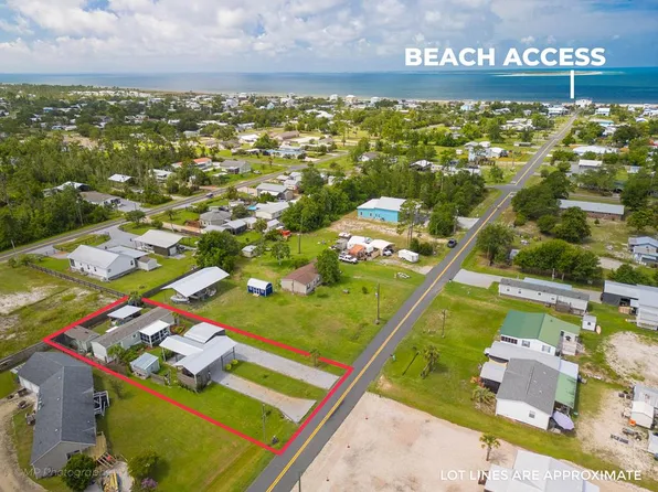 466 Santa Anna St, Port St Joe, FL 32456