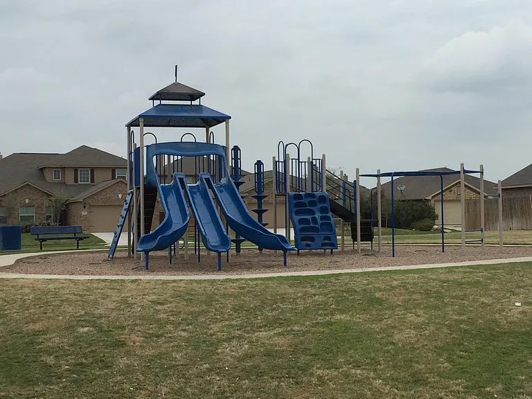 12924 Kingsgate Dr — Photo 3