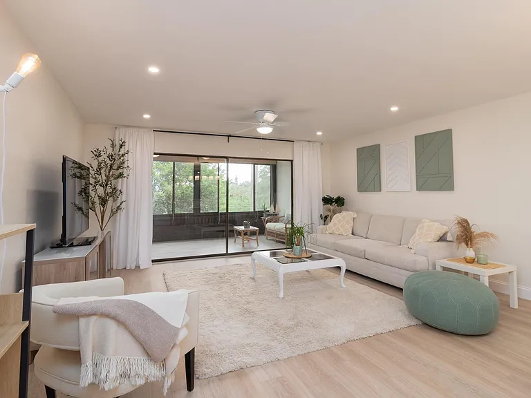 223 Lakewood Dr #223 — Photo 1