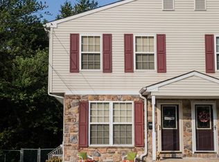 226 Willard Dr, Ridley Park, PA 19078