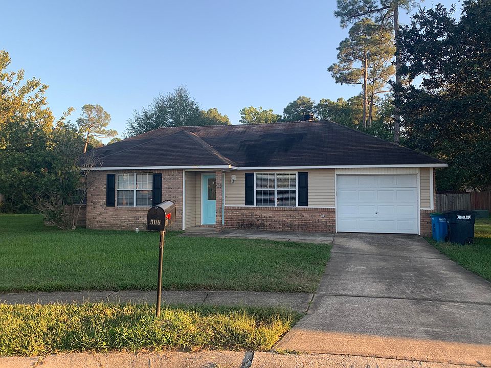 1st image of 306 Woodward Dr