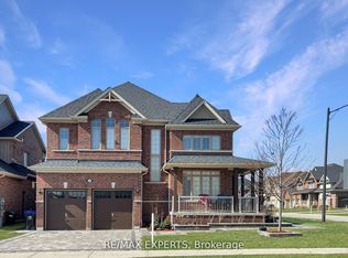 22 Travers Gate, Springwater, ON L9X0S8