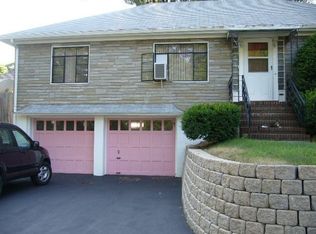 51 Troy Ln, Newton, MA 02468