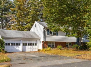 6 Morningside Dr, Beverly, MA 01915