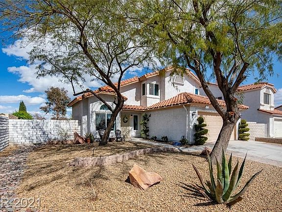 4th image of 422 Old Palms Dr