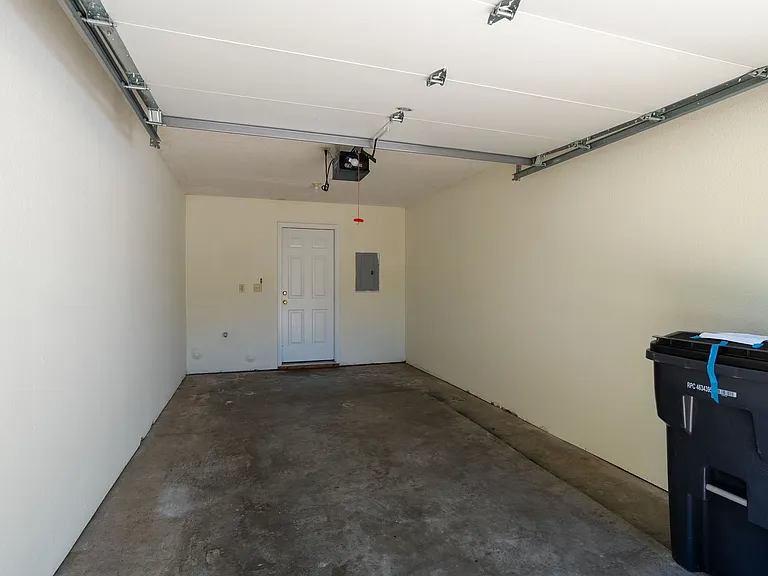 4401-4403 Cheryl Ct. — Photo 48