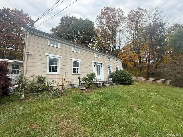 1 bed, 1.0 bath, 1470 sqft, $3,000 — Photo 2