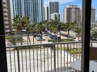 1985 S Ocean Dr APT 3B, Hallandale, FL 33009