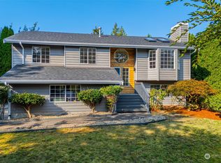1048 NE Shadybrook Ct, Bremerton, WA