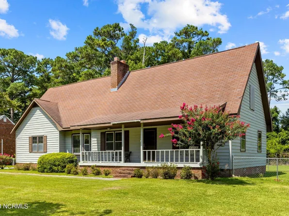 3004 Fairway Road, Morehead City, NC 28557