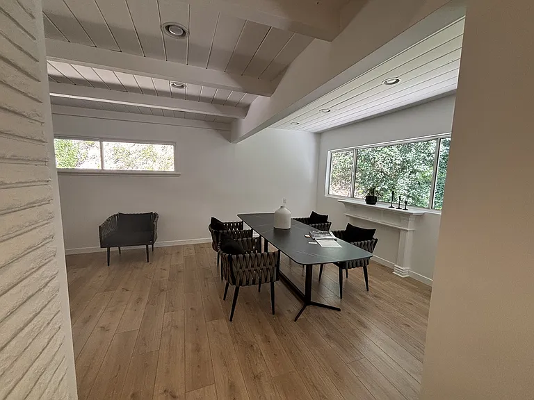 4736 Zelzah Ave — Photo 7